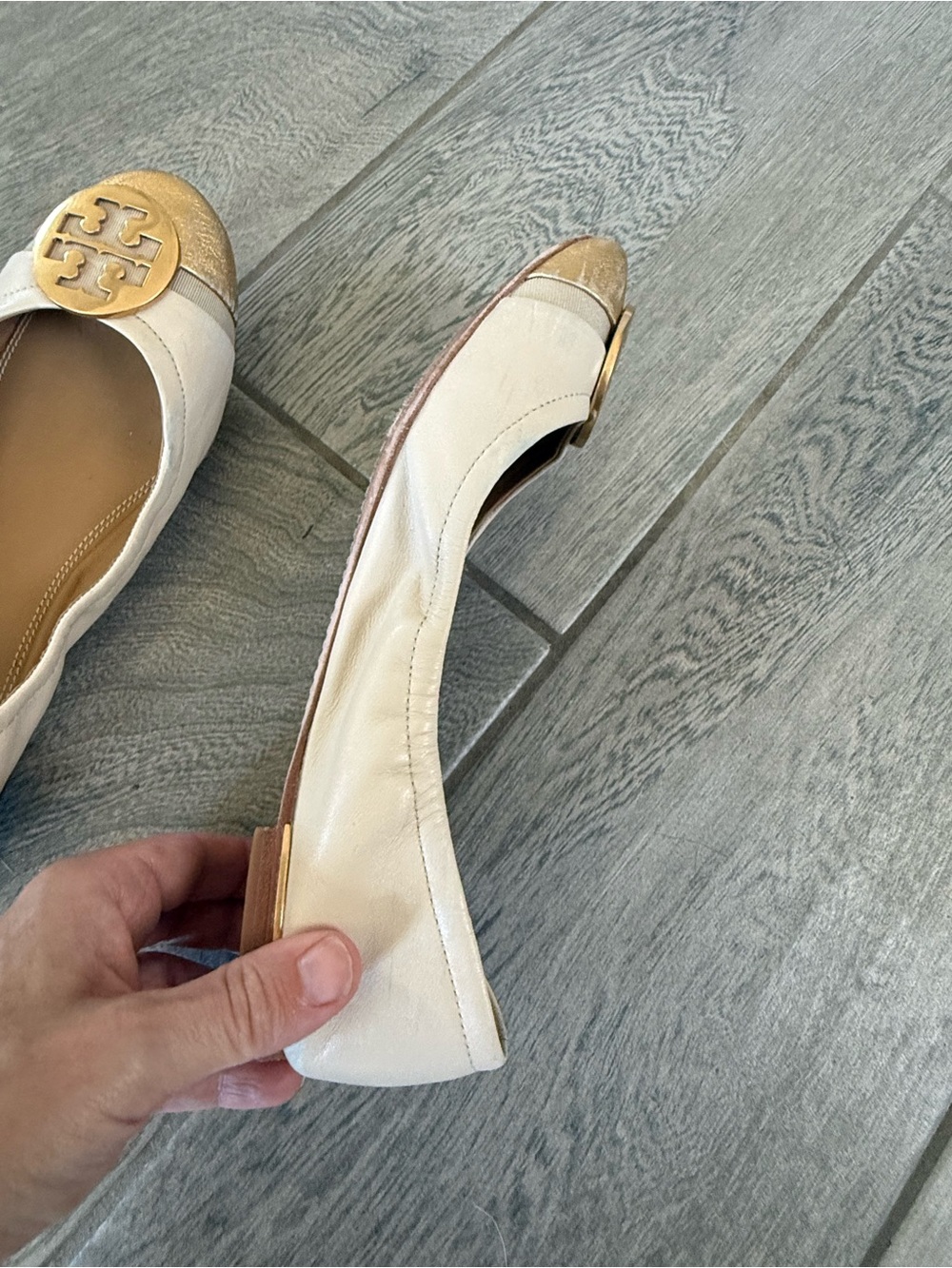 Tory Burch Reva Leather Slip-On Ballet Flats Beige/Gold Logo Cap Toe Women's 8M - Picture 7 of 11